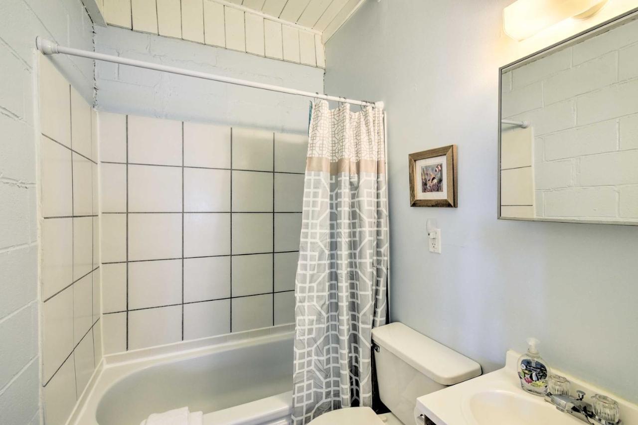 Bright Myrtle Beach Bungalow Steps To The Beach! Экстерьер фото